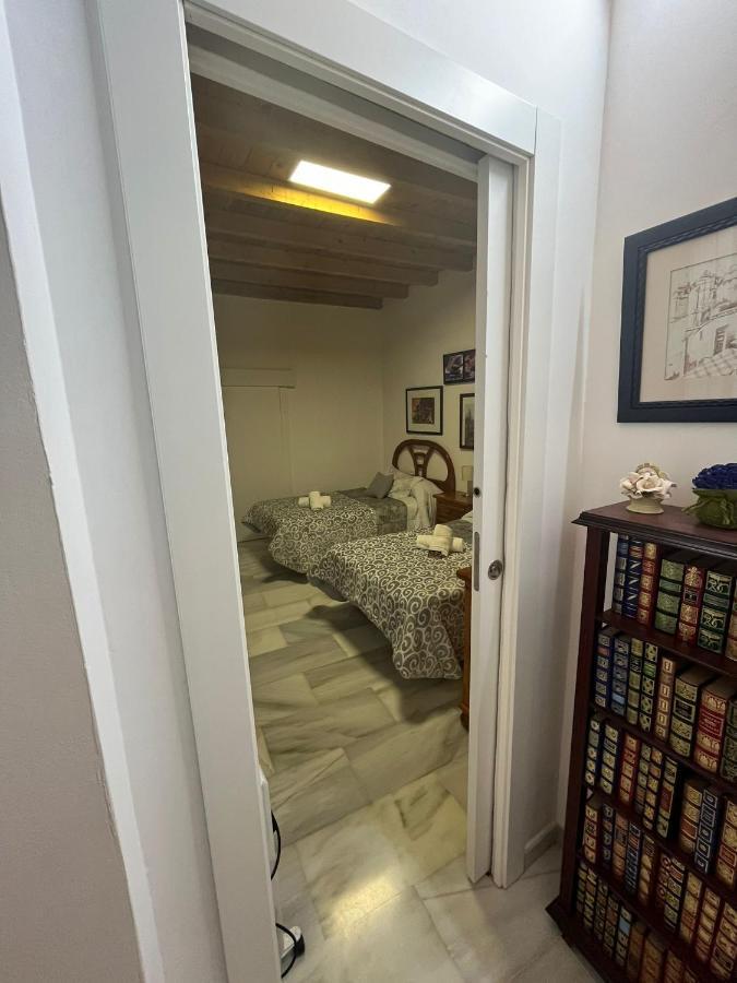 Apartamento Patio De Los Leones Γρανάδα Εξωτερικό φωτογραφία
